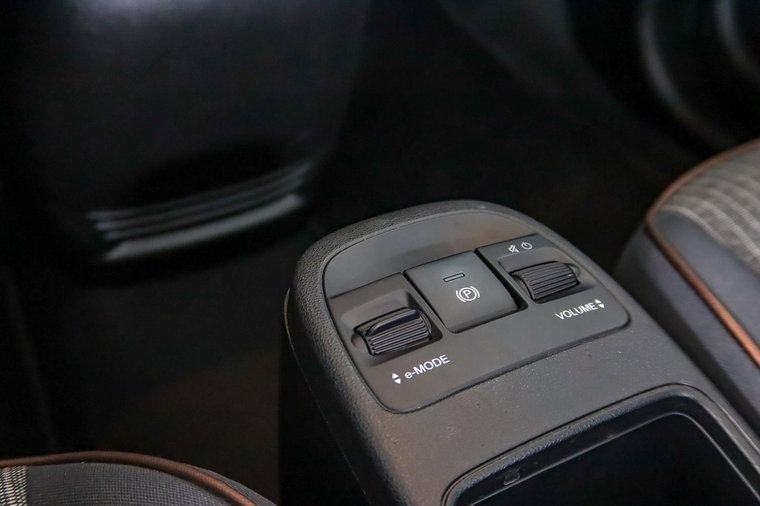 Vehicle Image 41