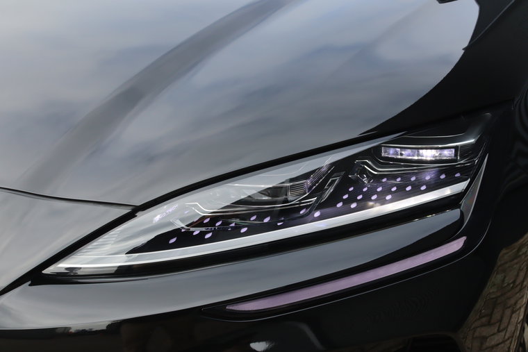 Vehicle Image 30