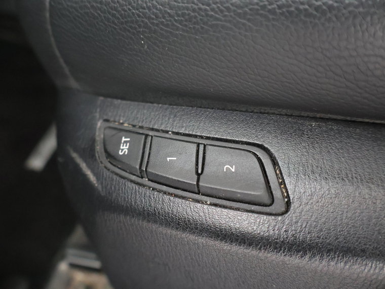 Vehicle Image 29