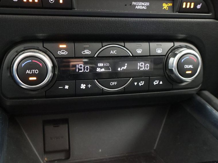 Vehicle Image 42