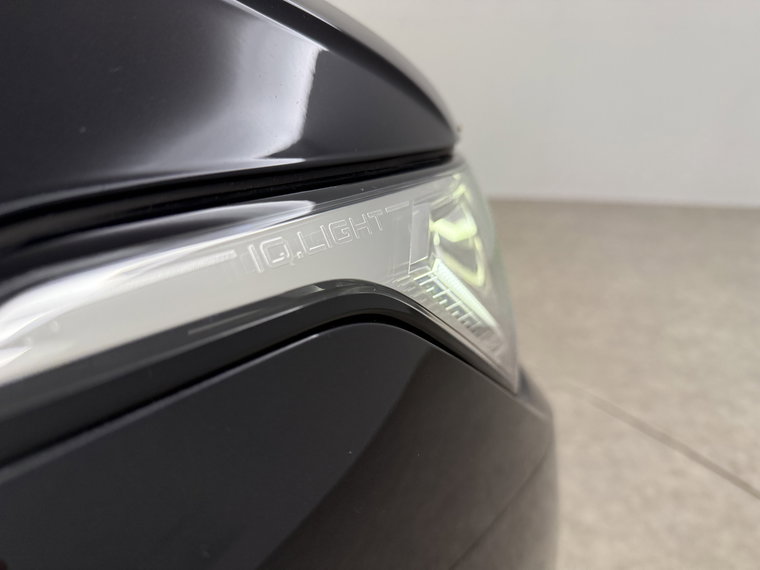 Vehicle Image 37
