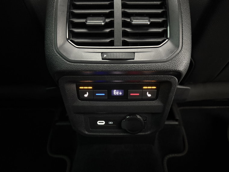 Vehicle Image 40