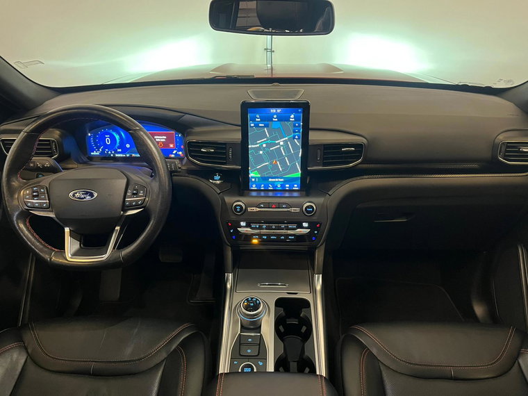 Vehicle Image 16
