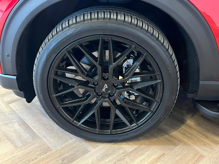 Vehicle Image 22
