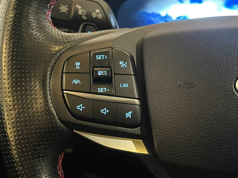 Vehicle Image 42