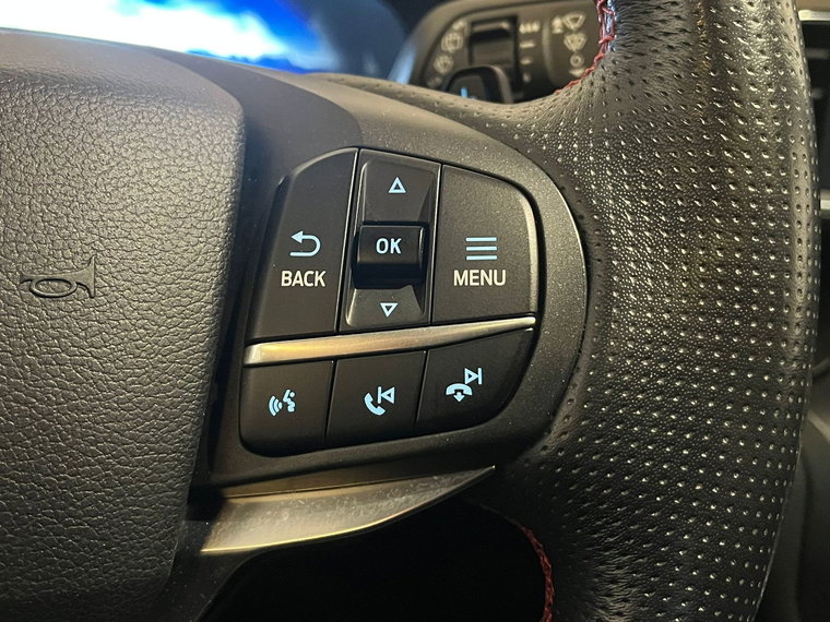 Vehicle Image 43