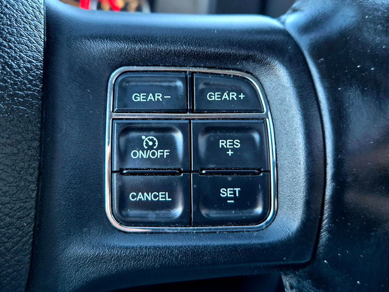 Vehicle Image 23