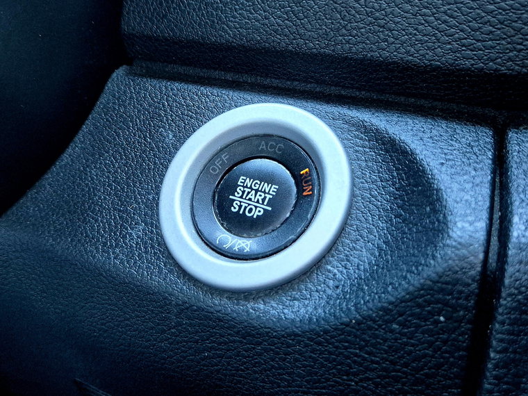 Vehicle Image 24
