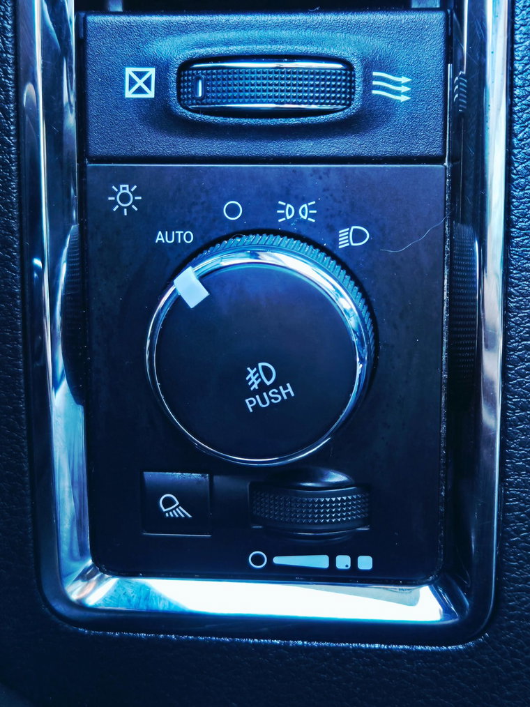 Vehicle Image 35
