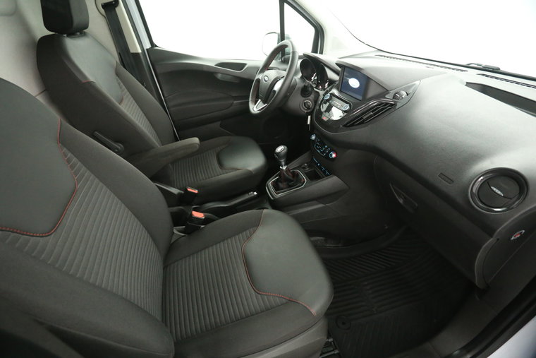 Vehicle Image 23