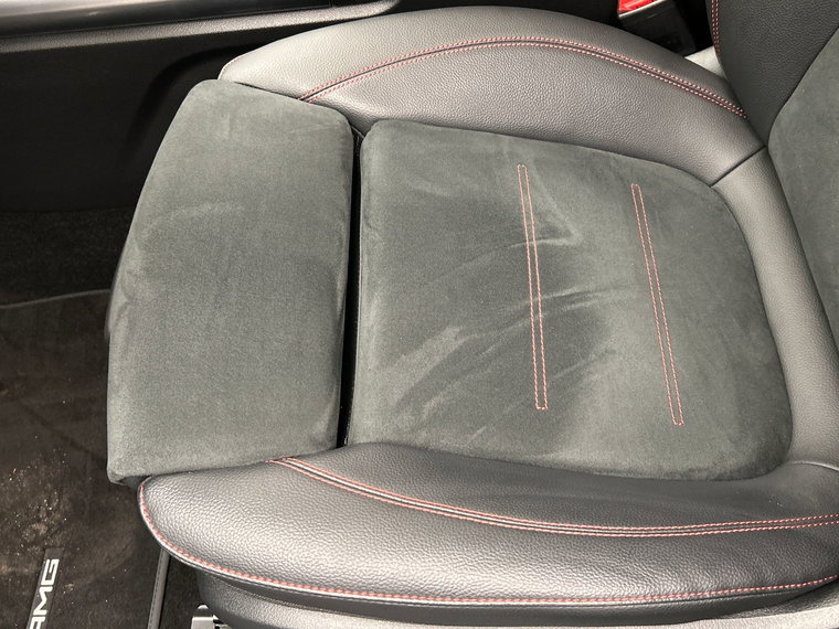 Vehicle Image 39