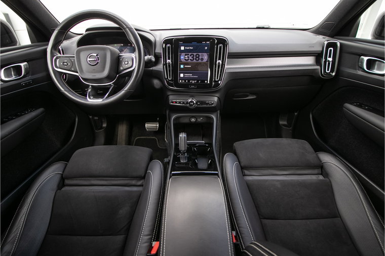 Vehicle Image 16