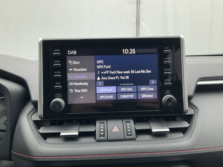 Vehicle Image 32