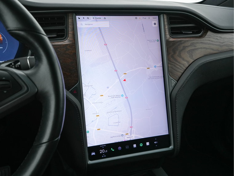 Vehicle Image 12