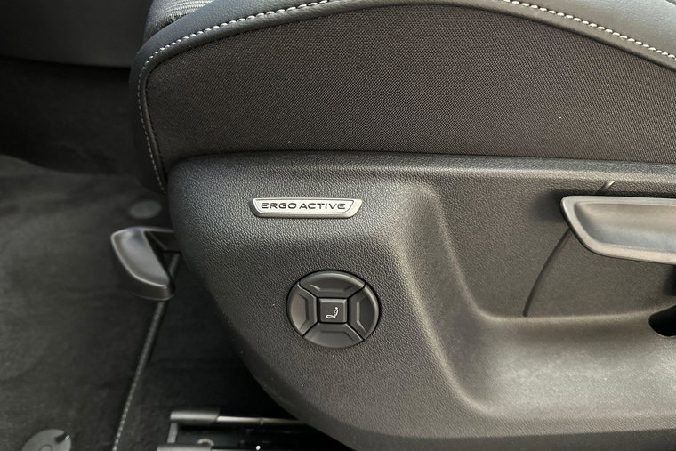 Vehicle Image 20