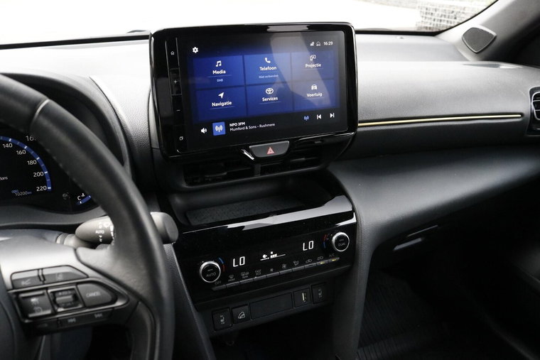 Vehicle Image 18