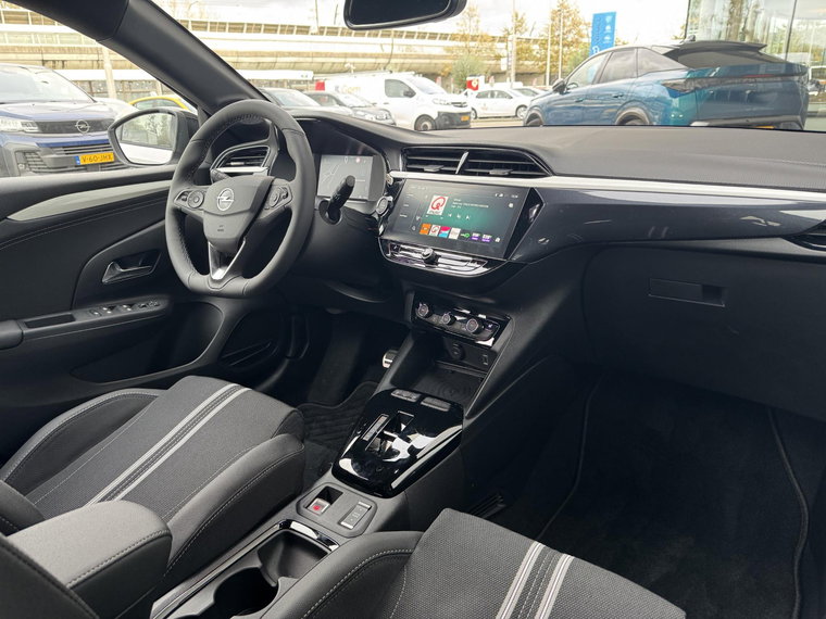 Vehicle Image 24