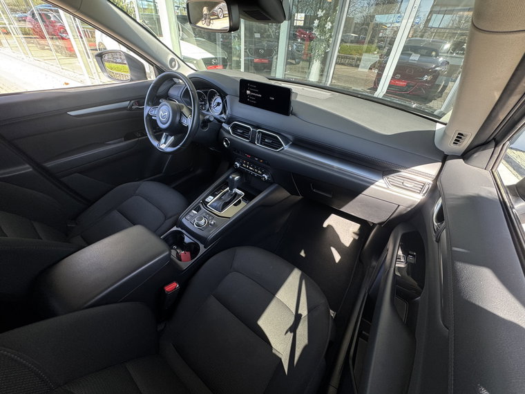 Vehicle Image 16
