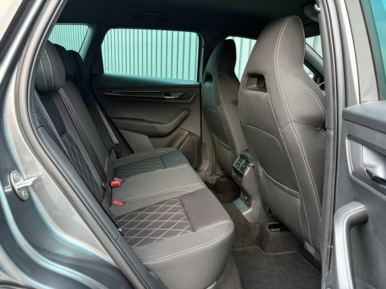 Vehicle Image 17