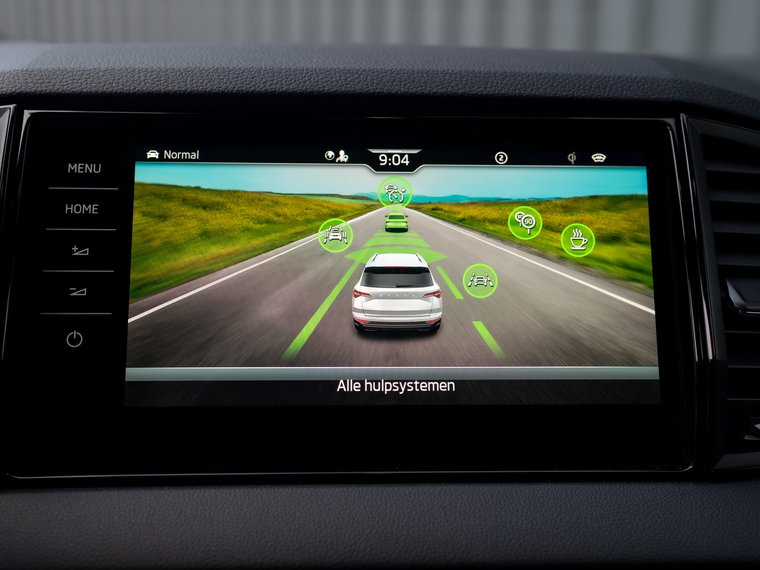 Vehicle Image 11