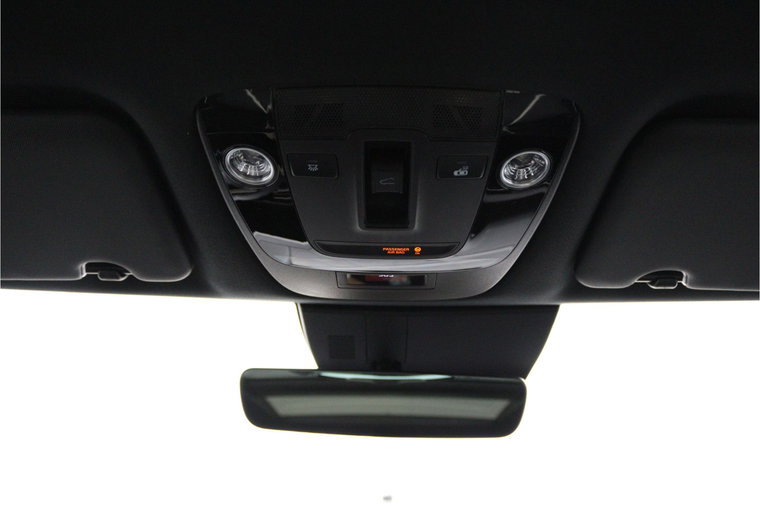 Vehicle Image 33