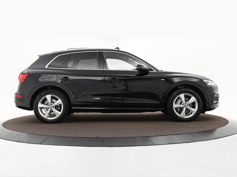 Vehicle Image 30