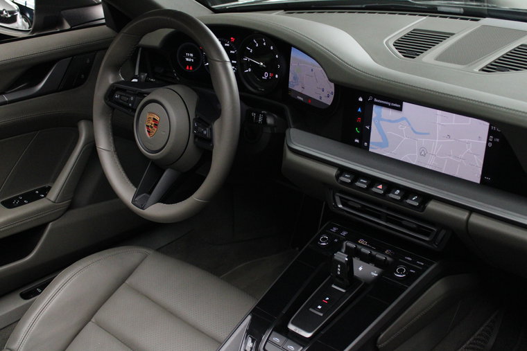 Vehicle Image 19