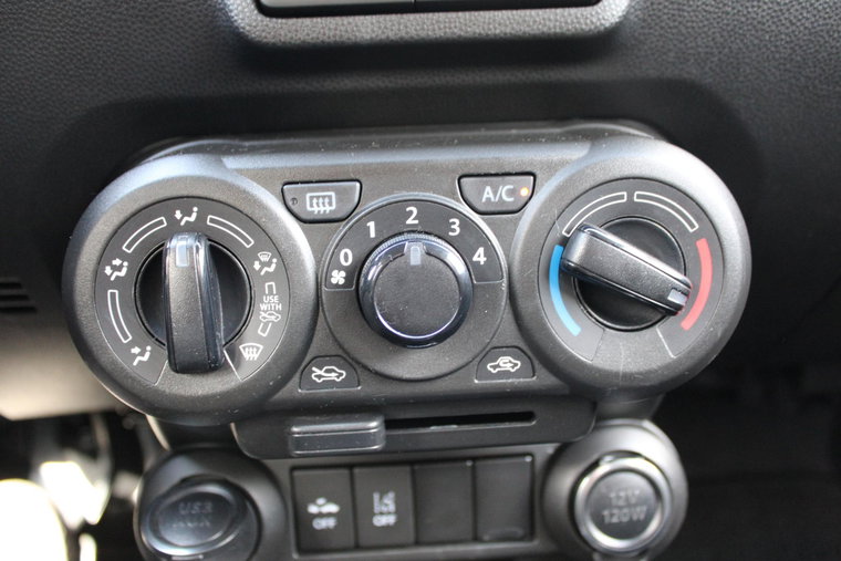 Vehicle Image 23