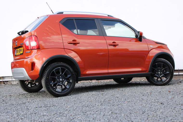 Vehicle Image 8
