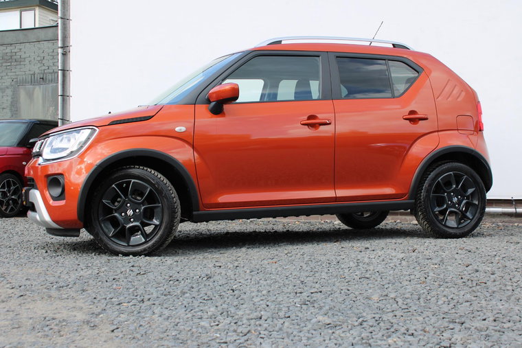 Vehicle Image 9
