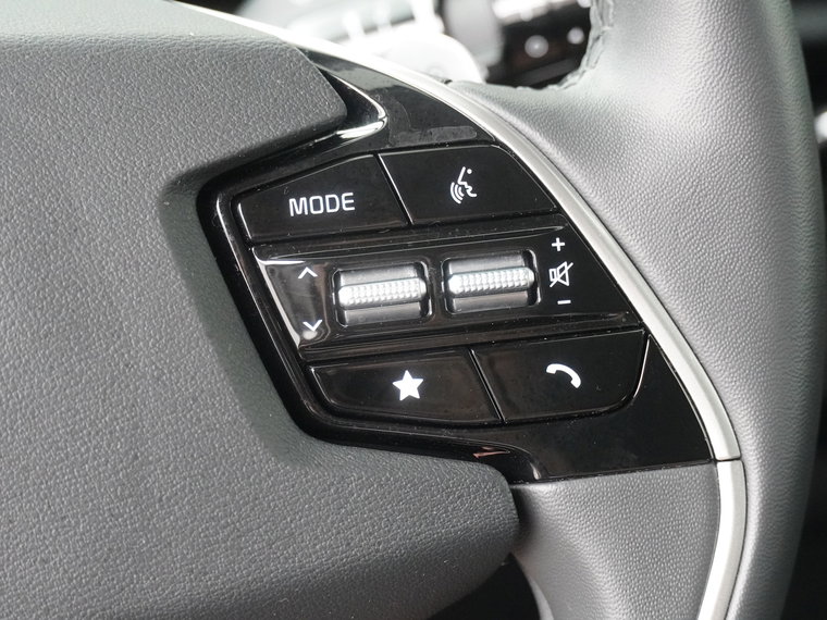 Vehicle Image 26