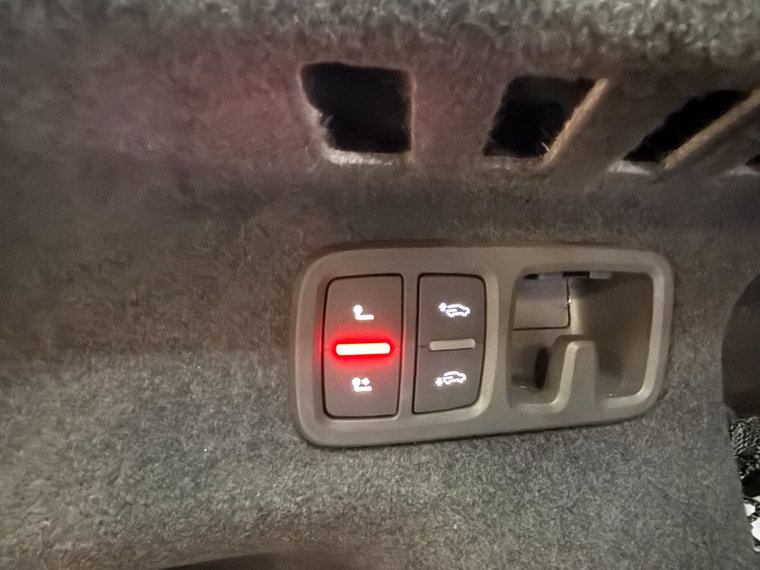 Vehicle Image 28