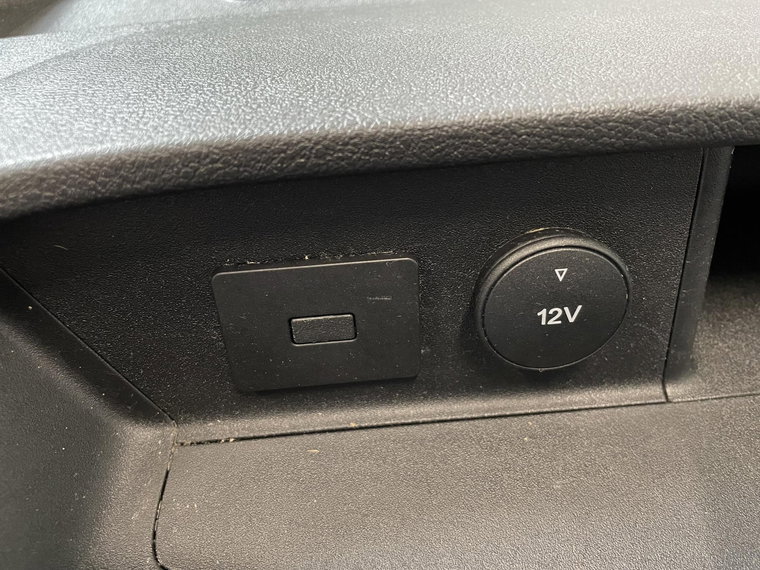 Vehicle Image 24