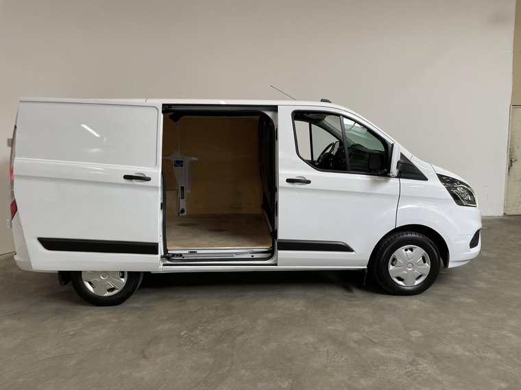 Vehicle Image 26