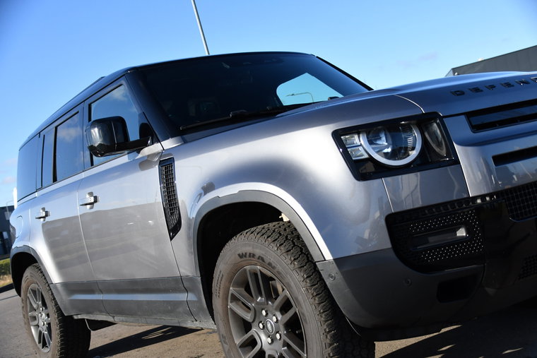 Vehicle Image 18