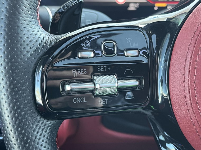 Vehicle Image 52
