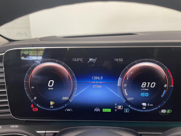 Vehicle Image 32