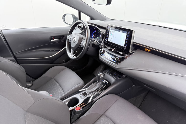 Vehicle Image 12