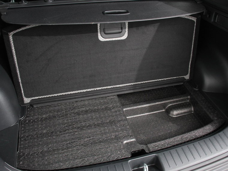 Vehicle Image 36