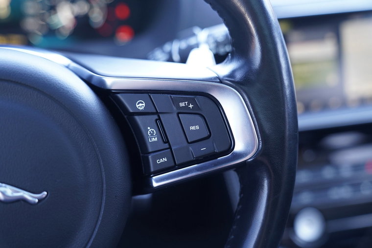 Vehicle Image 24