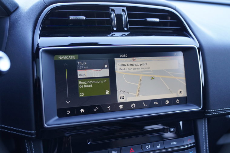 Vehicle Image 30