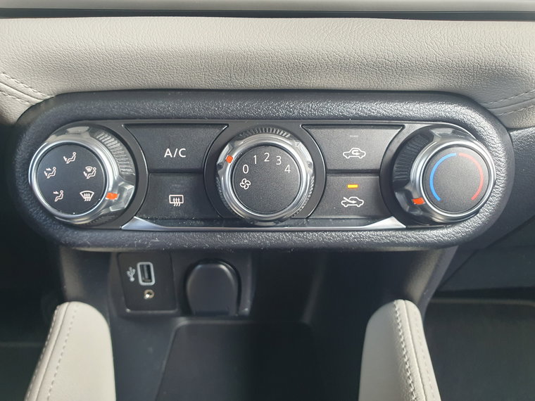 Vehicle Image 29
