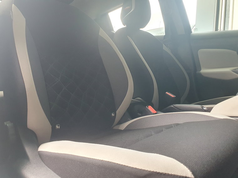 Vehicle Image 45