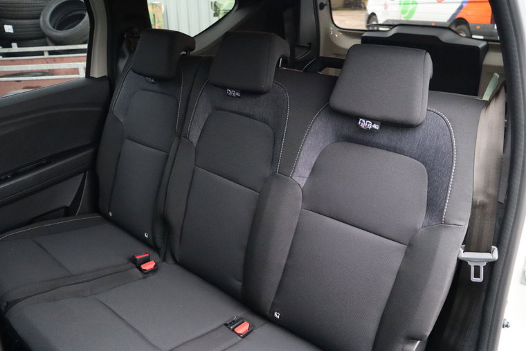 Vehicle Image 21