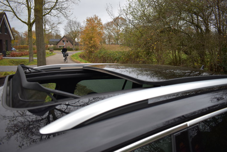 Vehicle Image 35