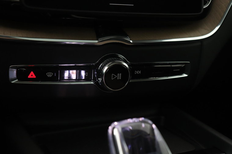 Vehicle Image 39