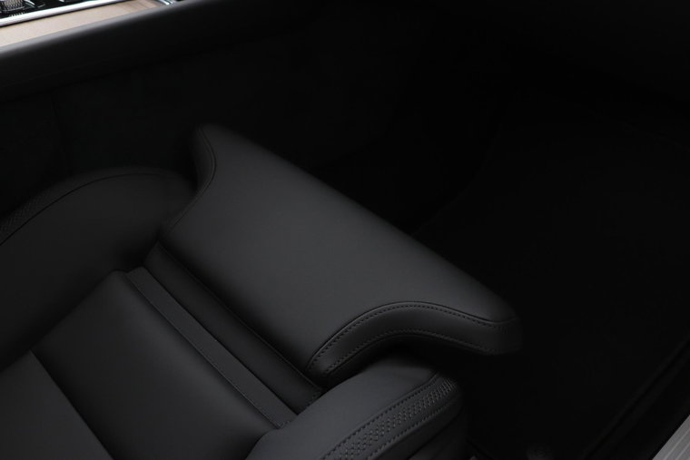 Vehicle Image 50