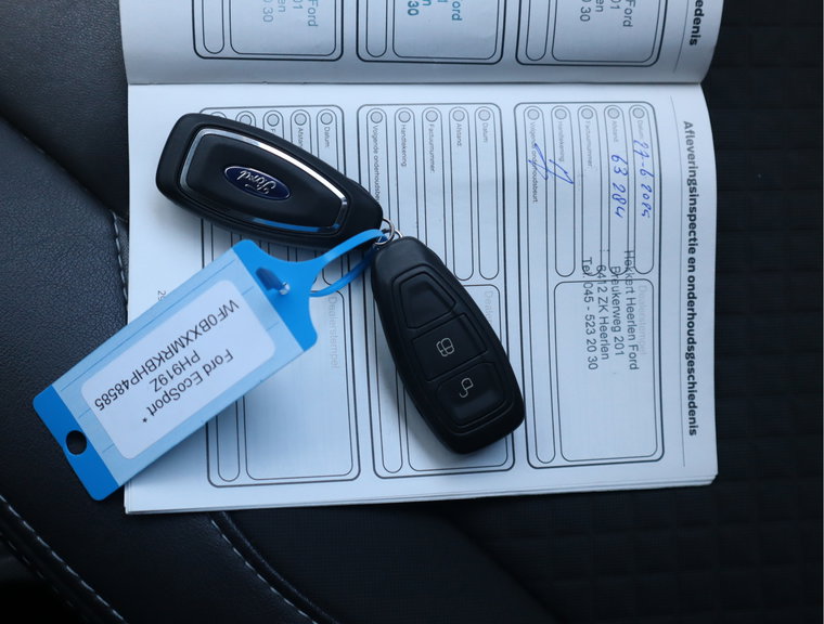 Vehicle Image 15