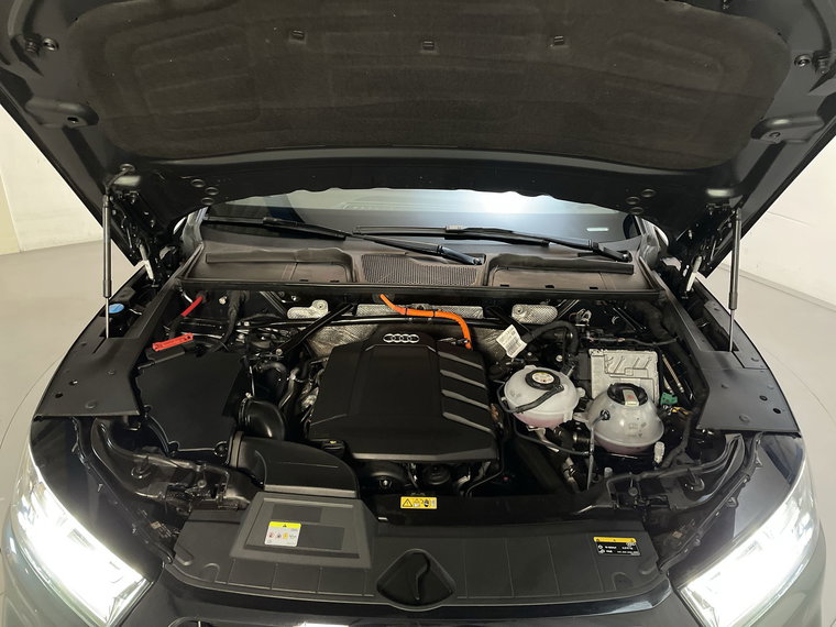 Vehicle Image 17