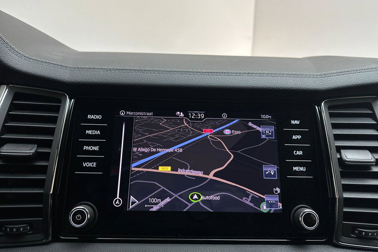 Vehicle Image 23